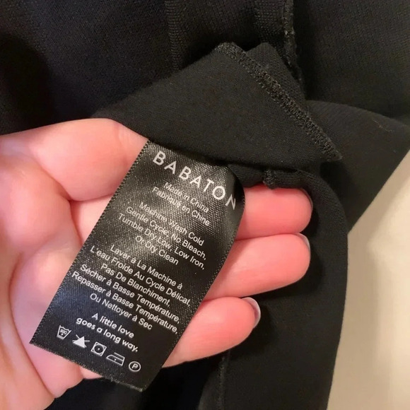 Babaton Aritzia Black Sleeveless Blouse - Picture 4 of 5